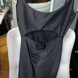 Pretty cut out dress 💚